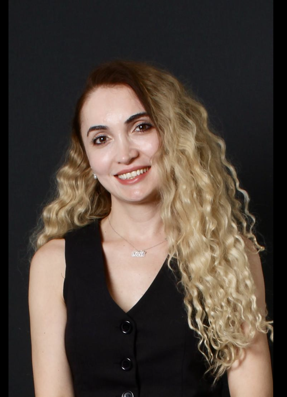 Demet Esra Köse Özer